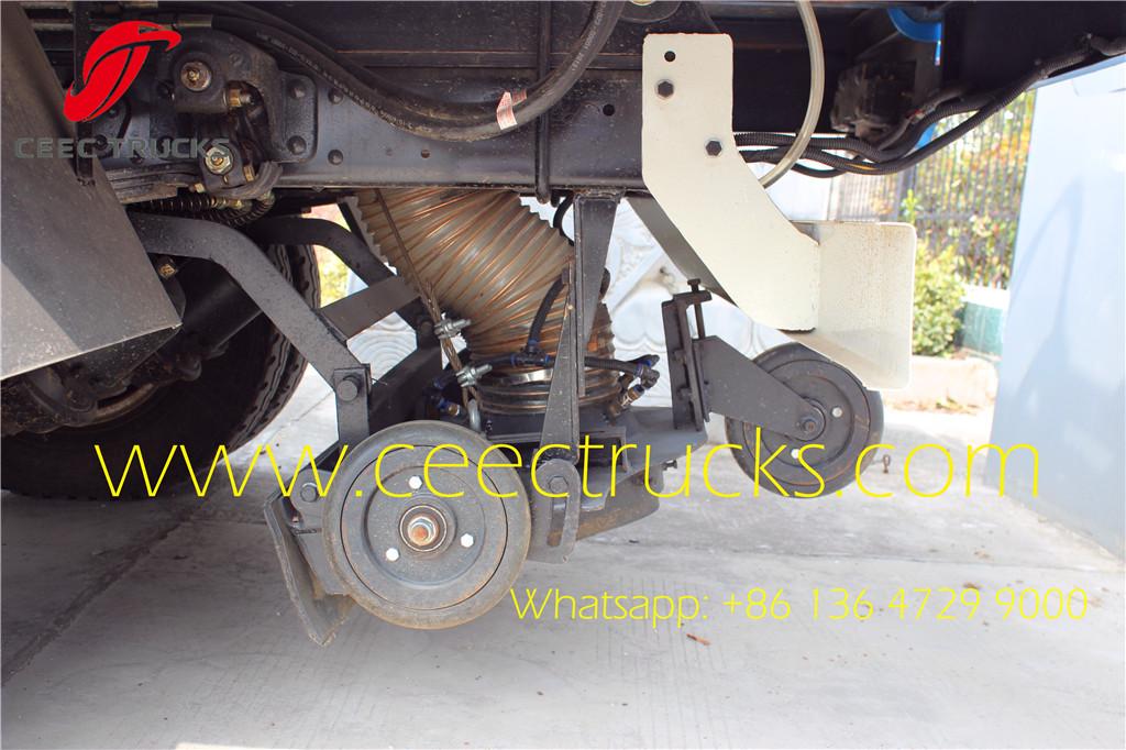 Dongfeng 6 CBM road sweeper vehicle