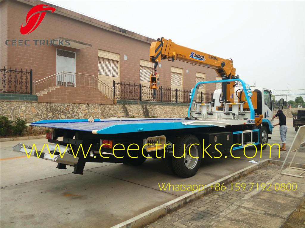 ISUZU 5T road wrecker truck mounted crane