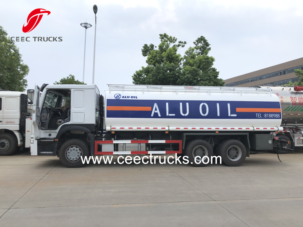 SINOTRUK HOWO 6X6 all wheel drive Fuel bowser Oil tanker trucks