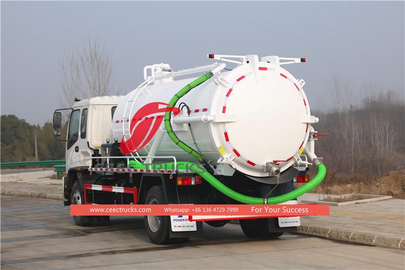 Isuzu sewer suction truck