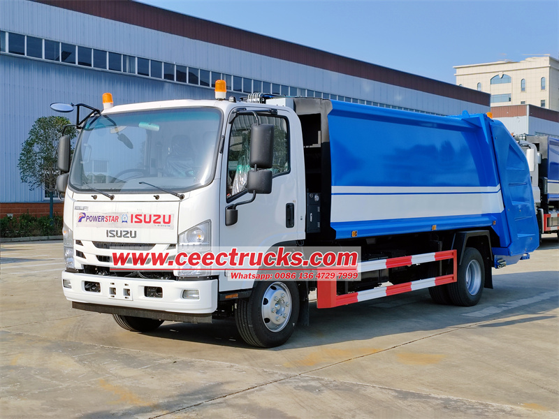 ISUZU garbage compactor truck