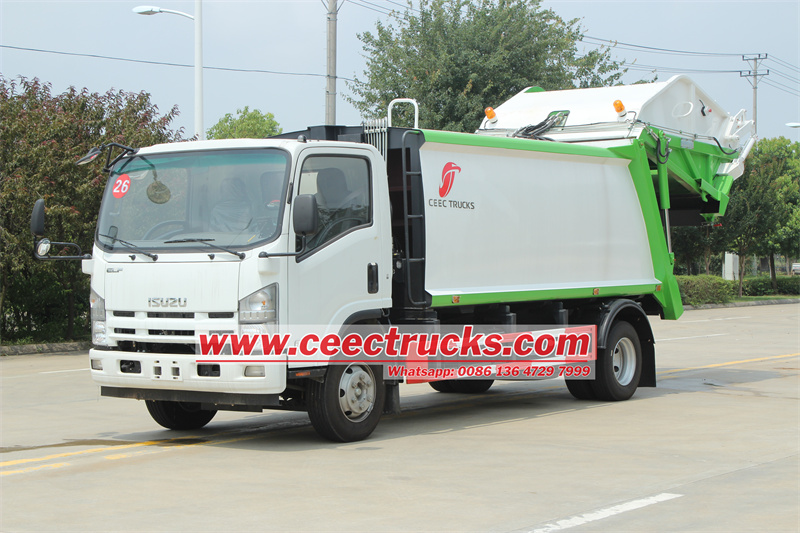 ISUZU refuse compactor truck export by CEEC TRUCKS ISUZU 5cbm refuse compactor truck