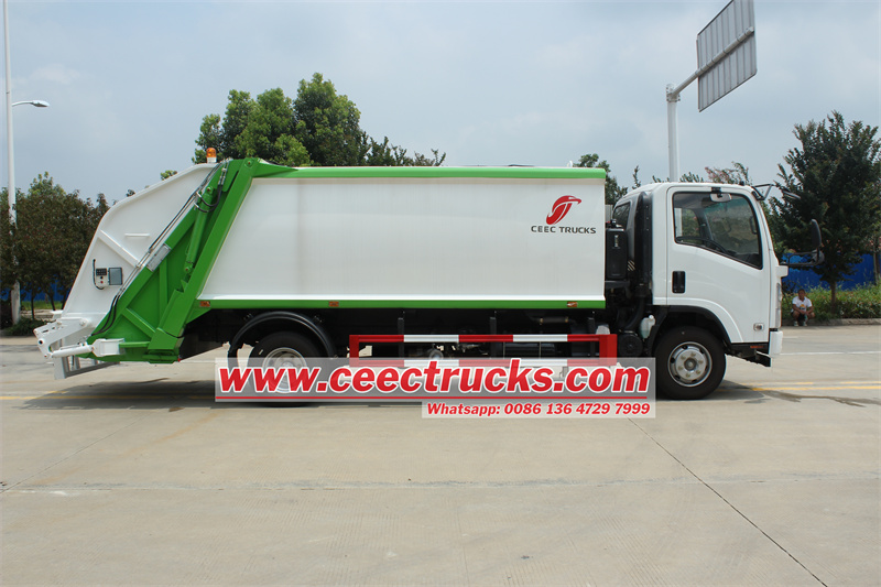 Isuzu 10cbm rear loader refuse compactor truck