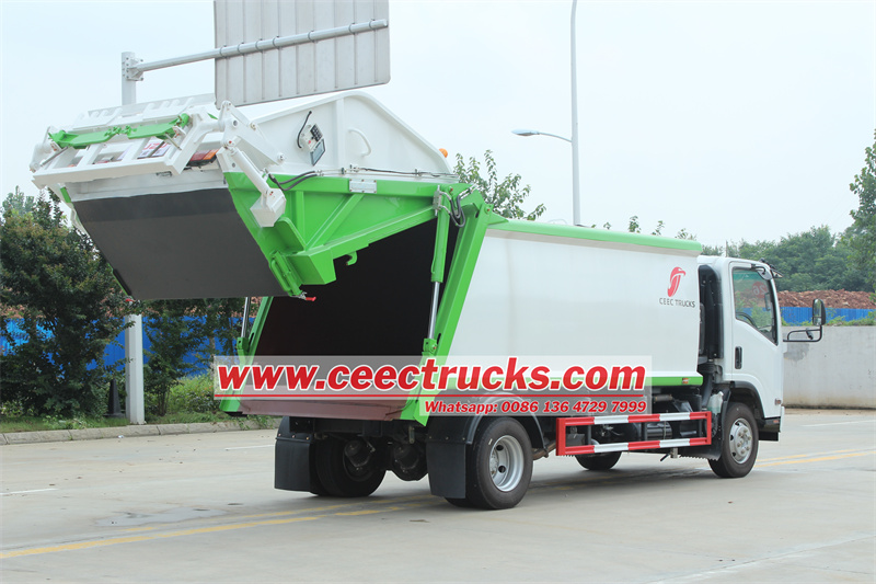 Isuzu brand new 2025 refuse compactor truck