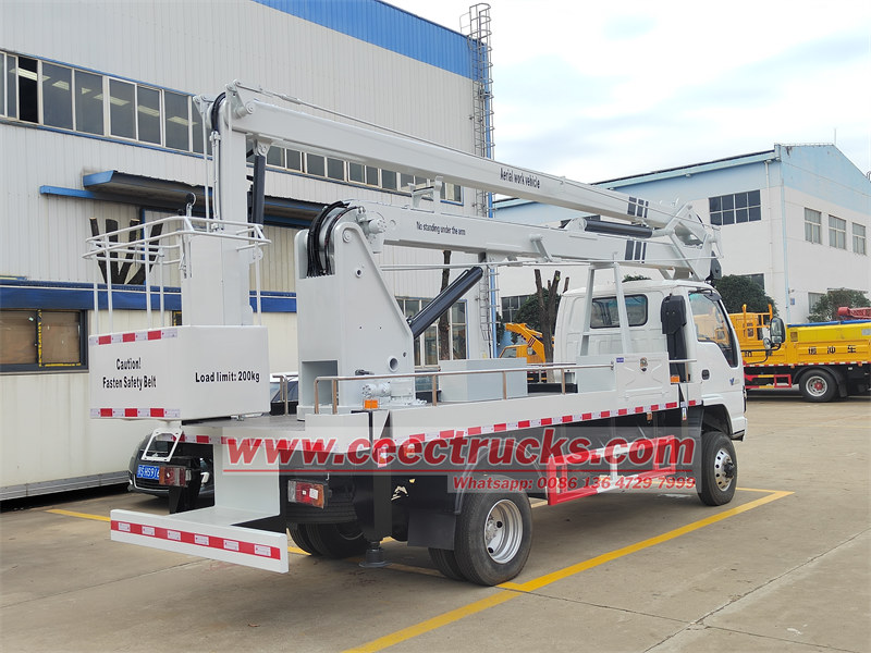 ISUZU 4x4 offroad aerial platform manlifter truck