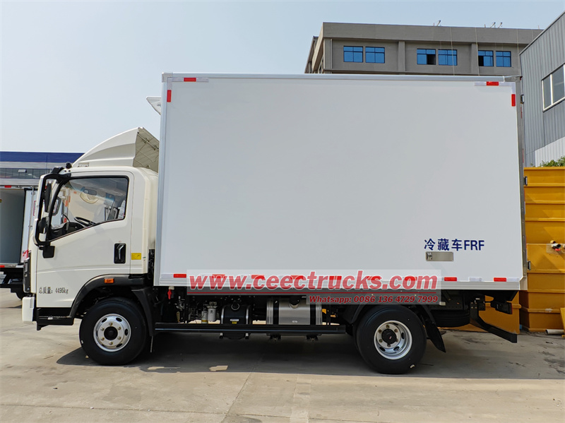HOWO 4.1m refrigerator truck HOWO 4.1m refrigerator truck