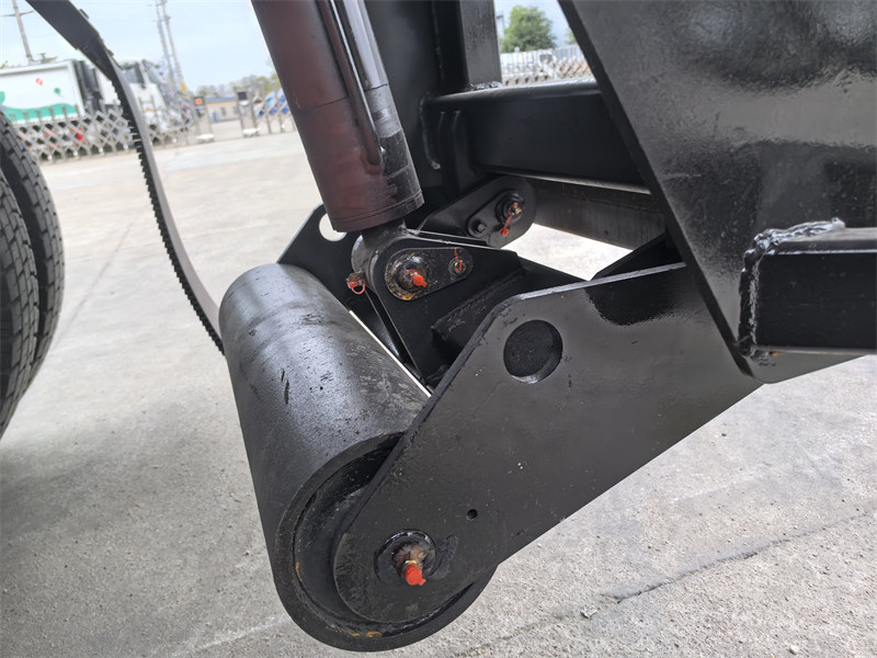 Rear stabilizer for safety support