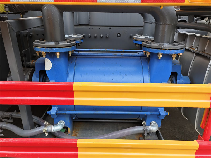Howo vacuum sewer tank truck