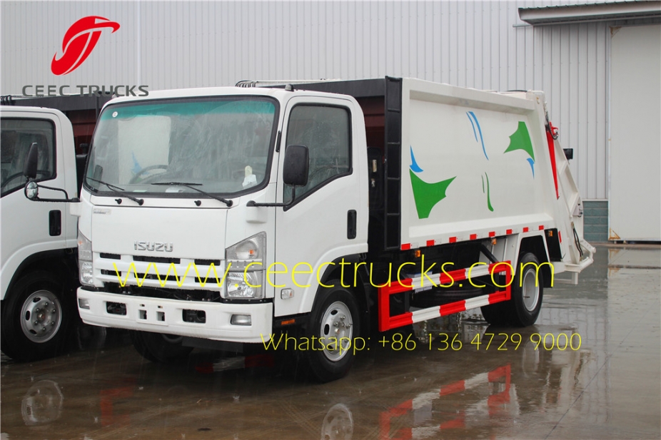 Japanese ISUZU 8 CBM trash compression truck