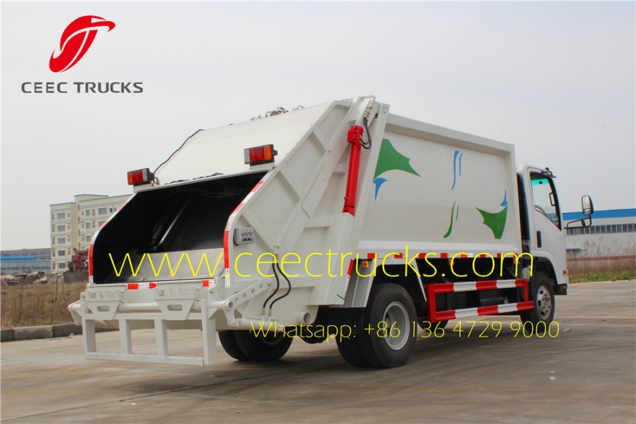 Japanese ISUZU 8 CBM trash compression truck