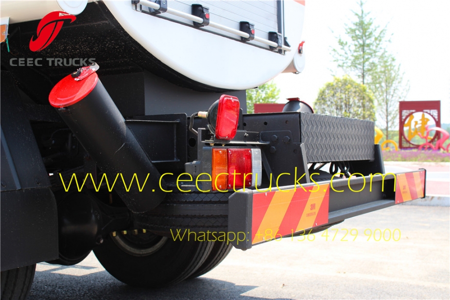 China TOP isuzu 5000 liters fuel tanker truck