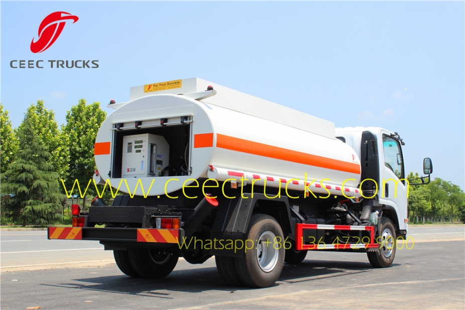 China TOP isuzu 5000 liters fuel tanker truck