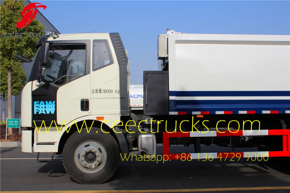 Lowest price FAW 10-12 m³ garbage compactor trucks