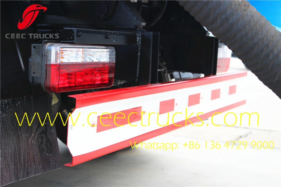 dongfeng sewer cleaning truck 3CBM cesspit emptier manufacture sale