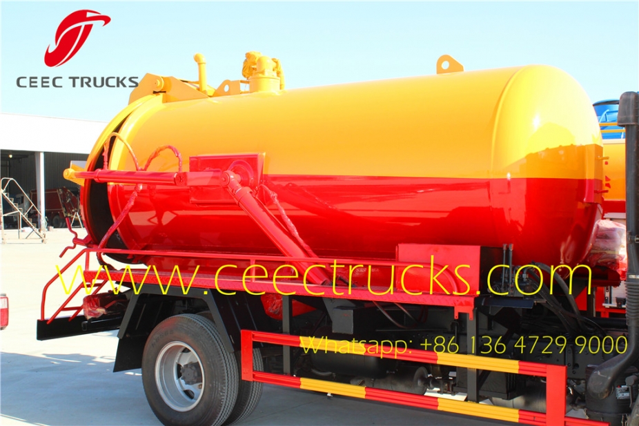 2016 best selling model 4CBM sewage suction tanker truck