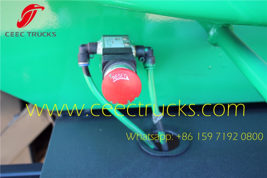 CEEC TRUCKS supply best quality beiben 20CBM oil tanker trucks