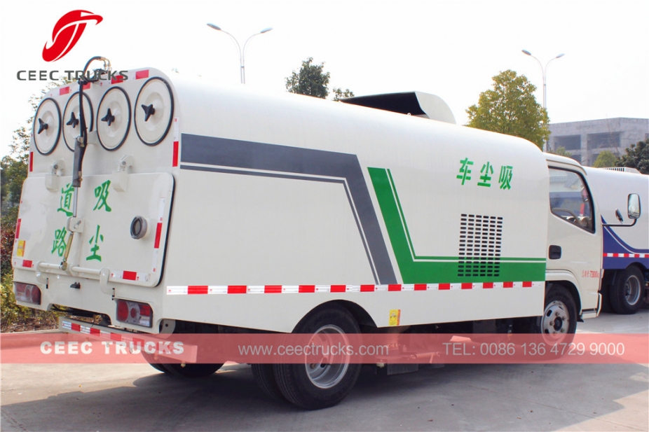 Truk penyapu jalan vakum Dongfeng 5000L