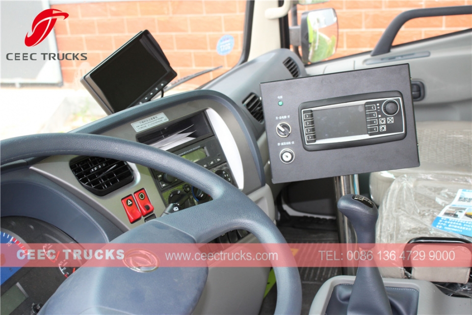 Kendaraan penyapu jalan Dongfeng 12.000L