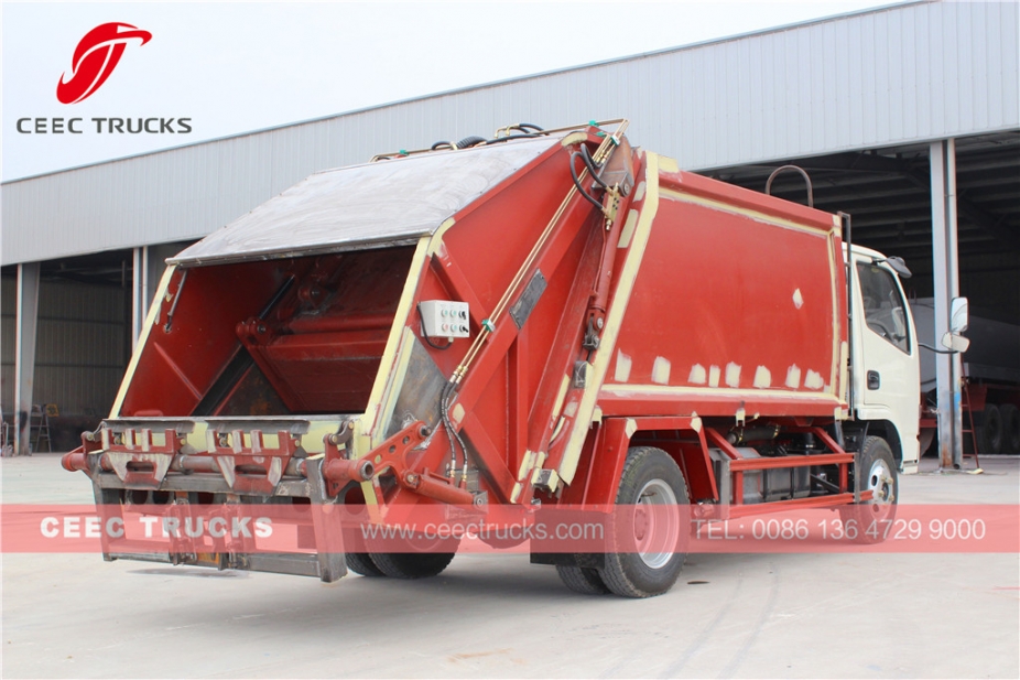 TOP design Dongfeng 5CBM garbage compactor vehicle