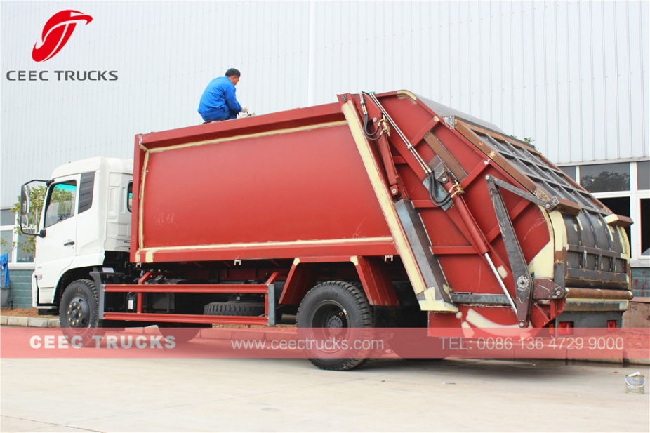 DongFeng 14 CBM new trash truck