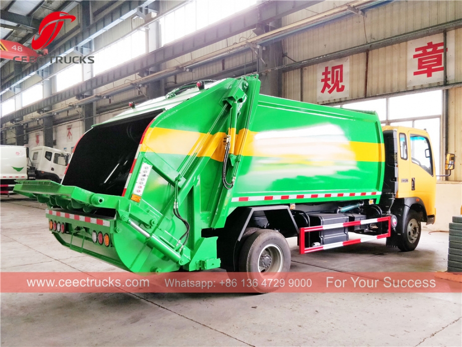 Truk pemadat HOWO 8cbm RHD