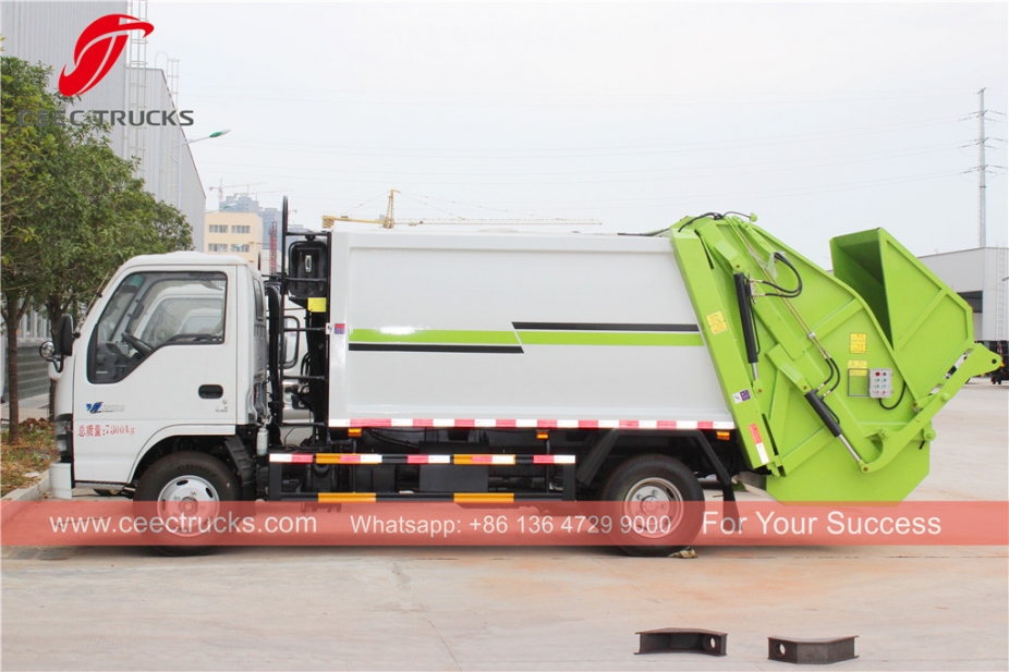 ISUZU 5cbm garbage compactor truck