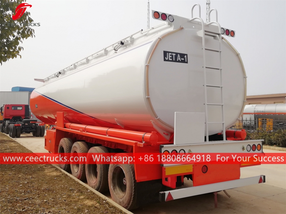 Semitrailer tanker bahan bakar 45.000L