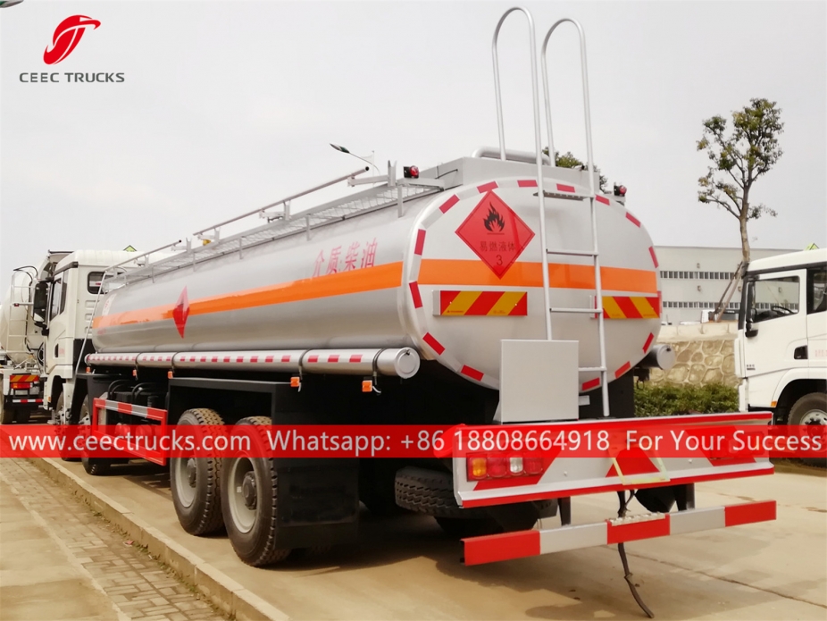 Kapal tanker bahan bakar 21.000L Shacman