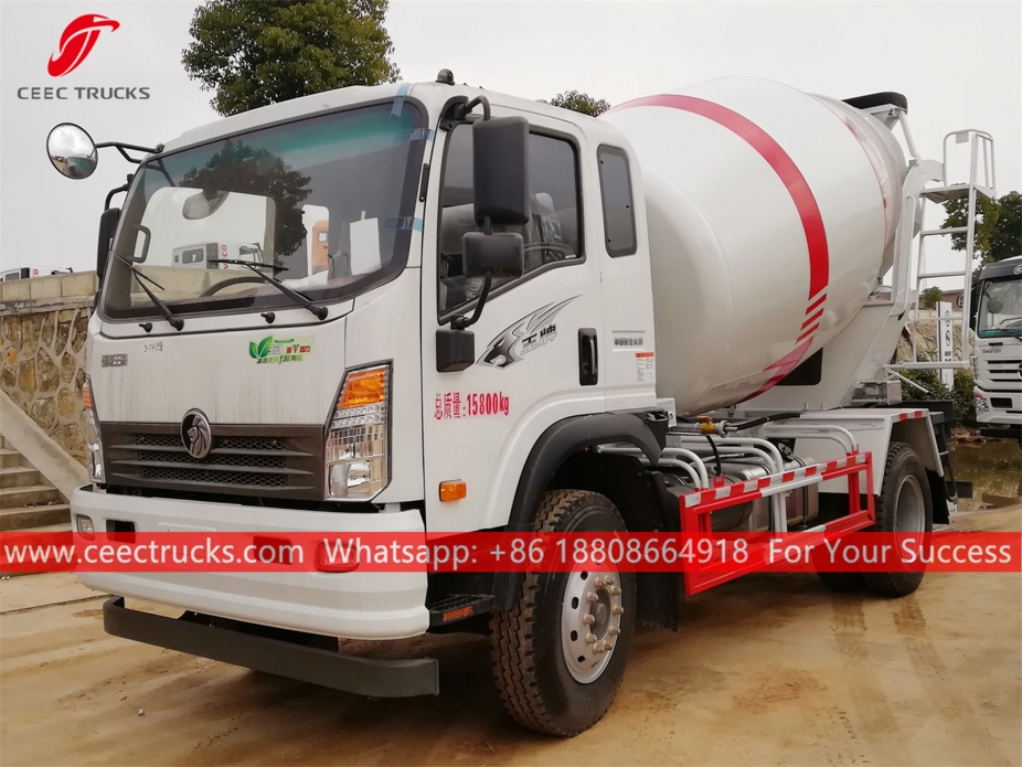 Truk pengaduk 5CBM SINOTRUK