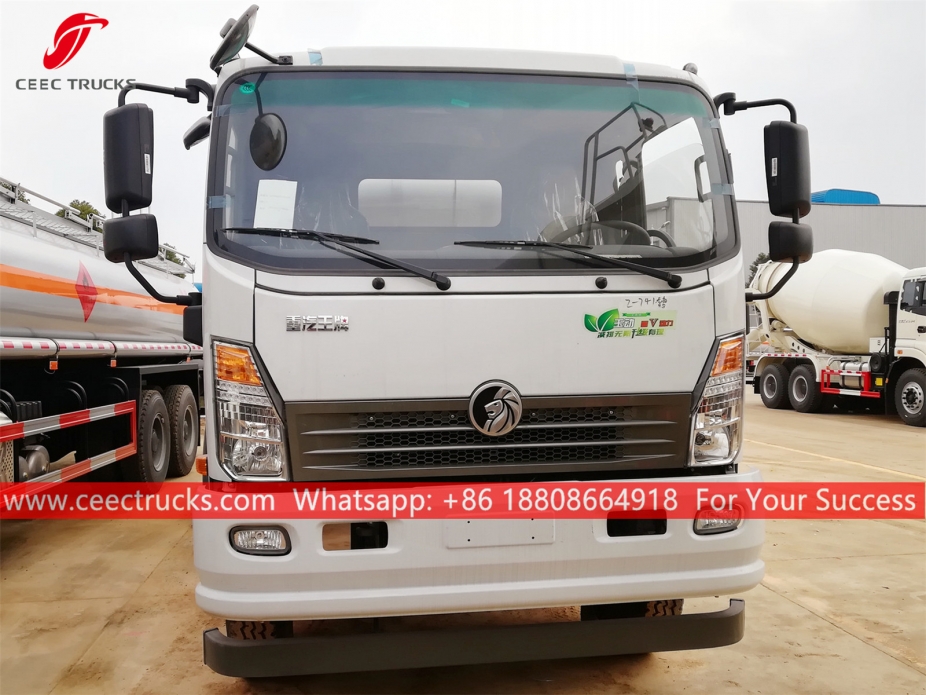 Truk pengaduk 5CBM SINOTRUK