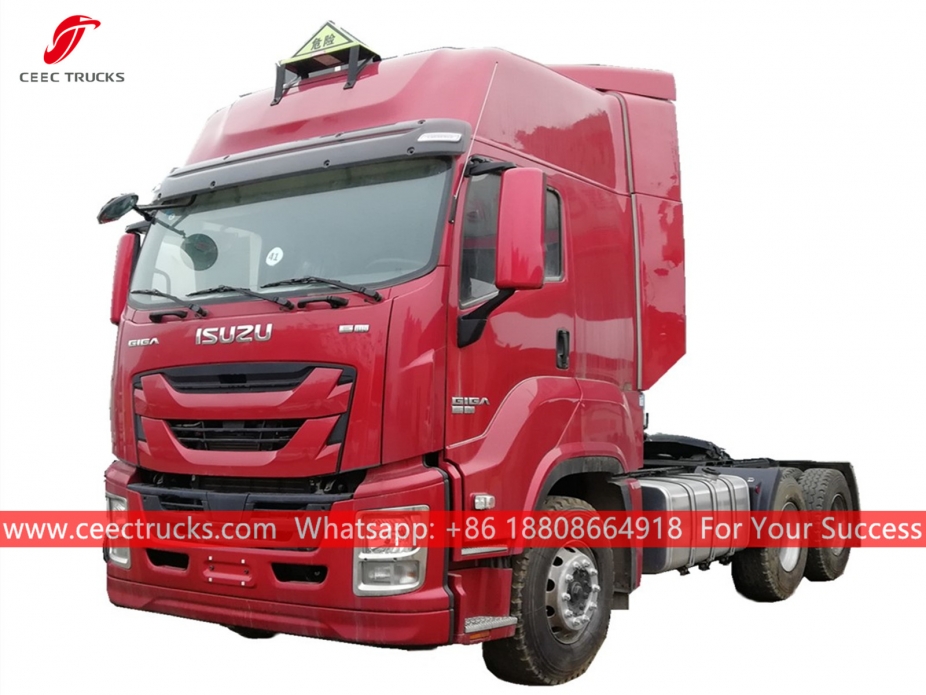 Truk Traktor 6x4 ISUZU GIGA