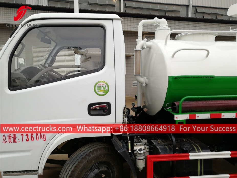 Kapal tanker hisap 4.000 Liter DongFeng