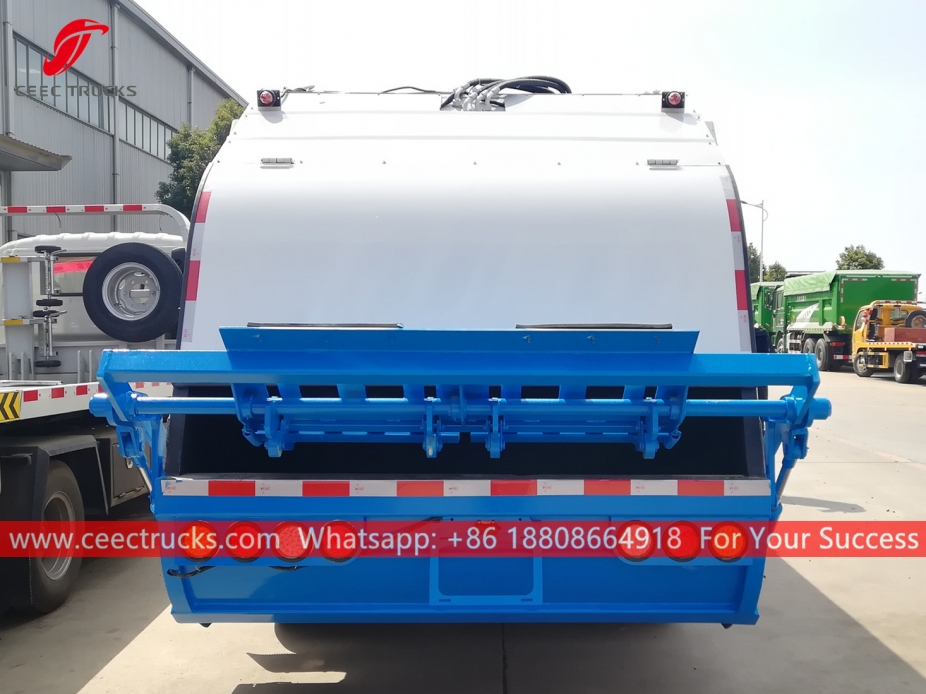 Truk Pemadat Sampah 8CBM JAC