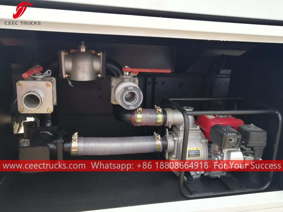 Truk Tangki Air DONGFENG 4x4