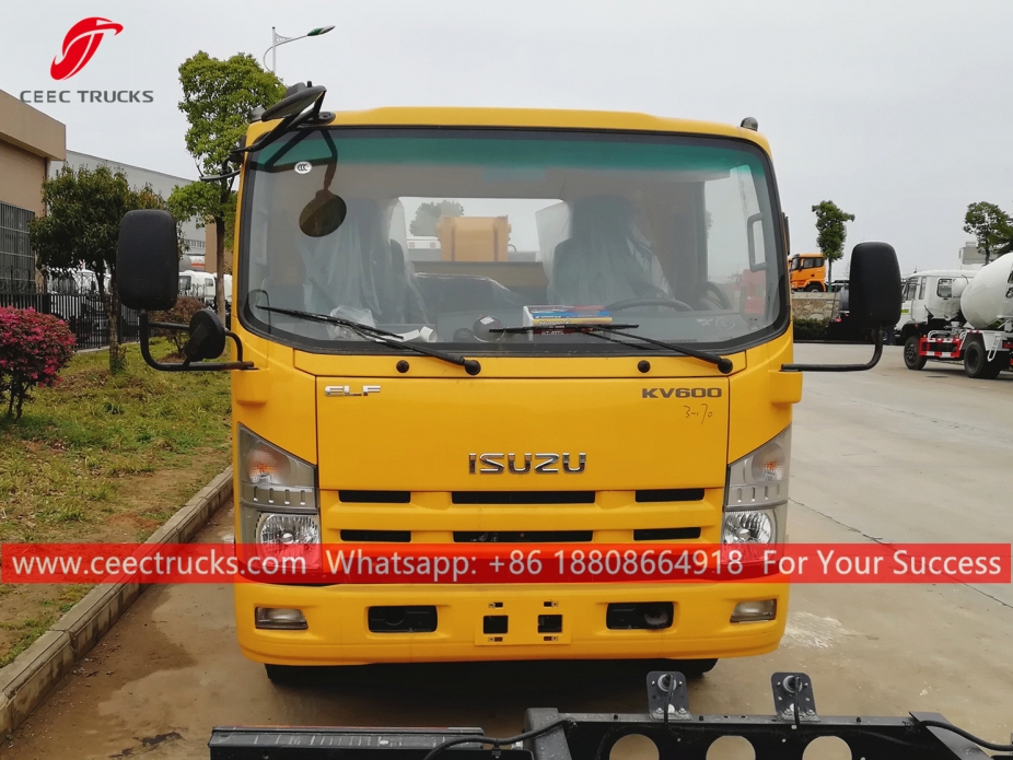 Truk Penghancur Jalan 5Ton ISUZU