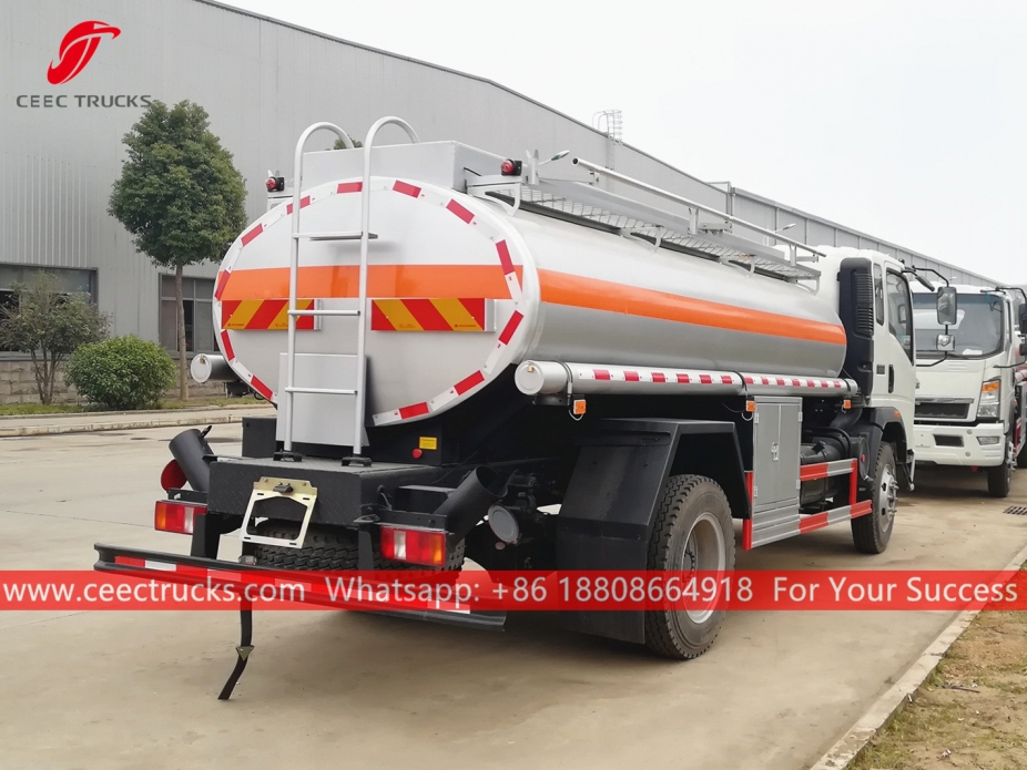 SINOTRUK HOWO Truk Tangki Bahan Bakar 6CBM