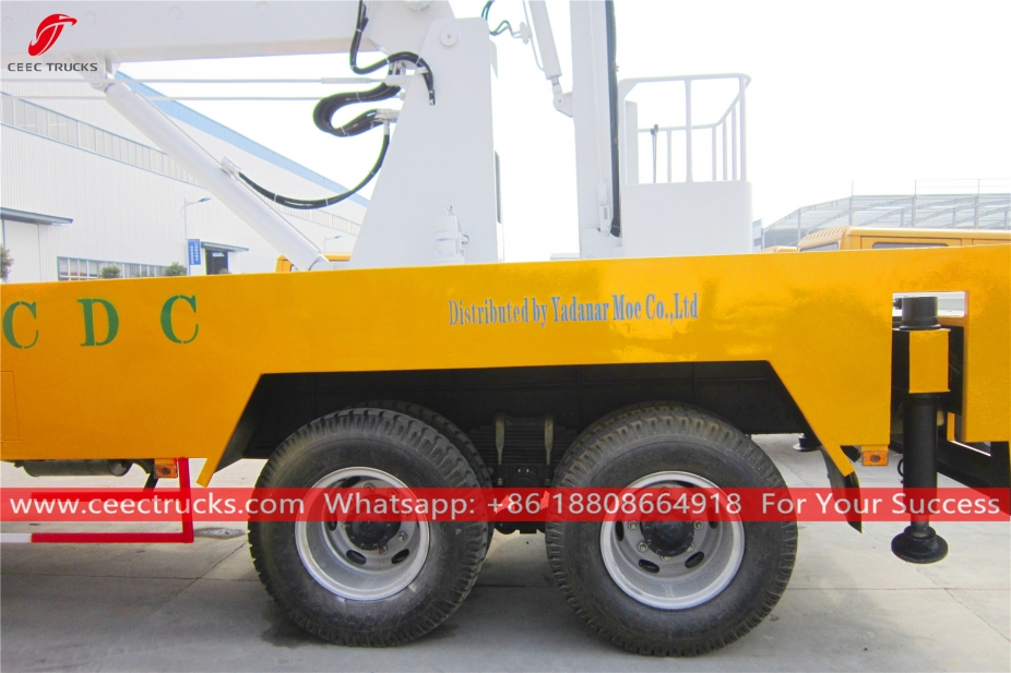 Truk platform kerja overhead ISUZU 6x4