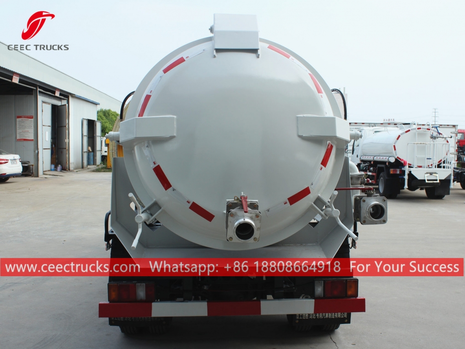 Truk Limbah Vakum 4.000 Liter ISUZU