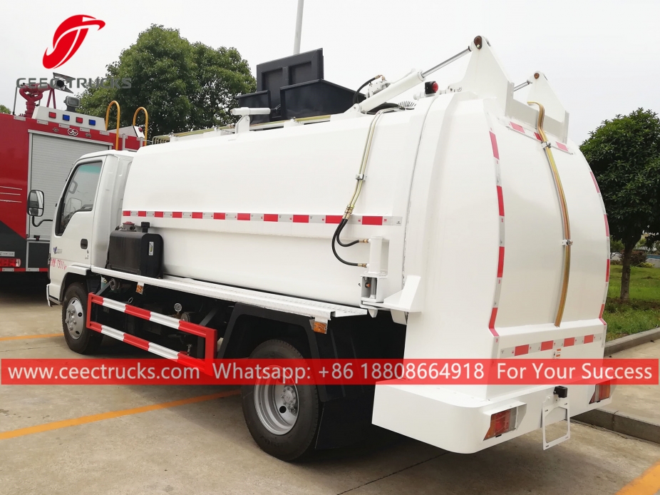 Truk Pengumpul Sampah Dapur 6.000L ISUZU