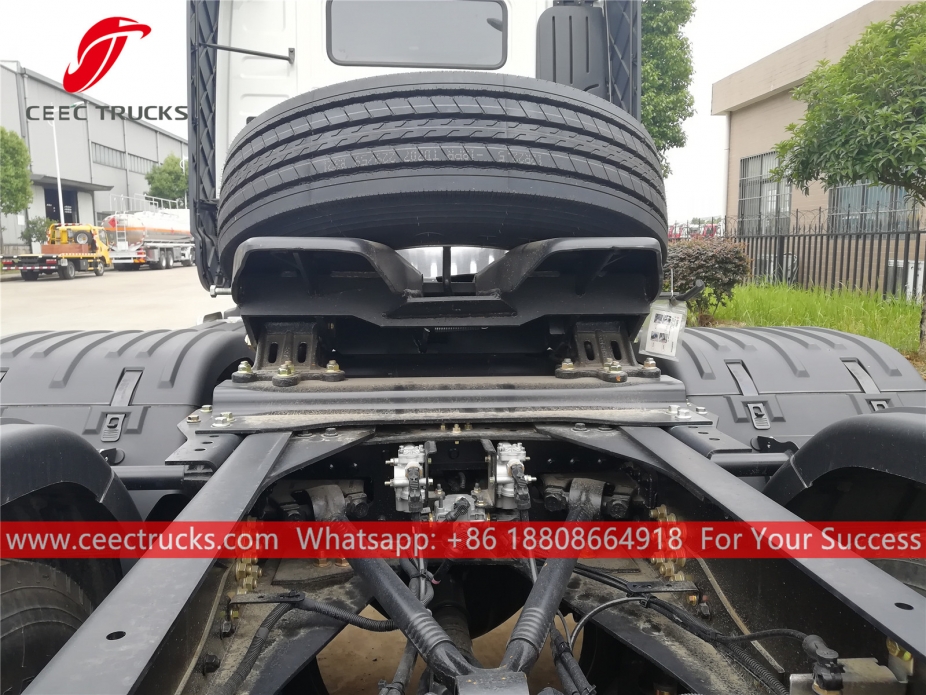 Truk Kepala Traktor 6x4 Dongfeng