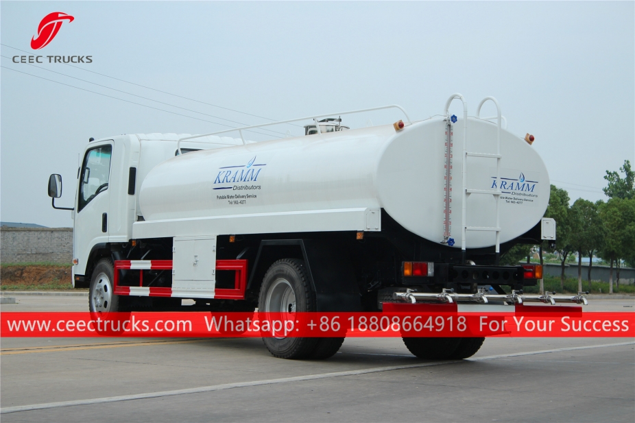 Truk Pengangkut Air ISUZU