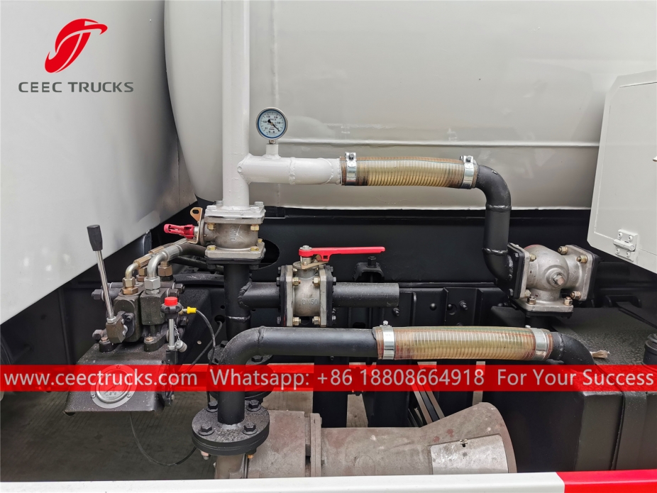 Truk Pengisap Limbah Vakum JAC