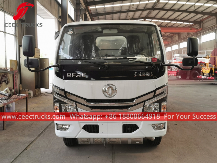 Truk bowser bahan bakar 2CBM Dongfeng