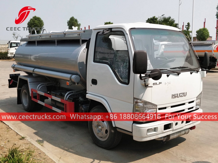 Truk tangki bahan bakar 4CBM ISUZU