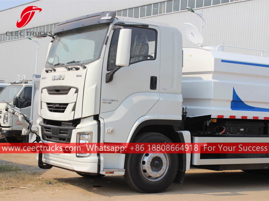 Truk Semprotan Air Anti Debu ISUZU GIGA 16CBM