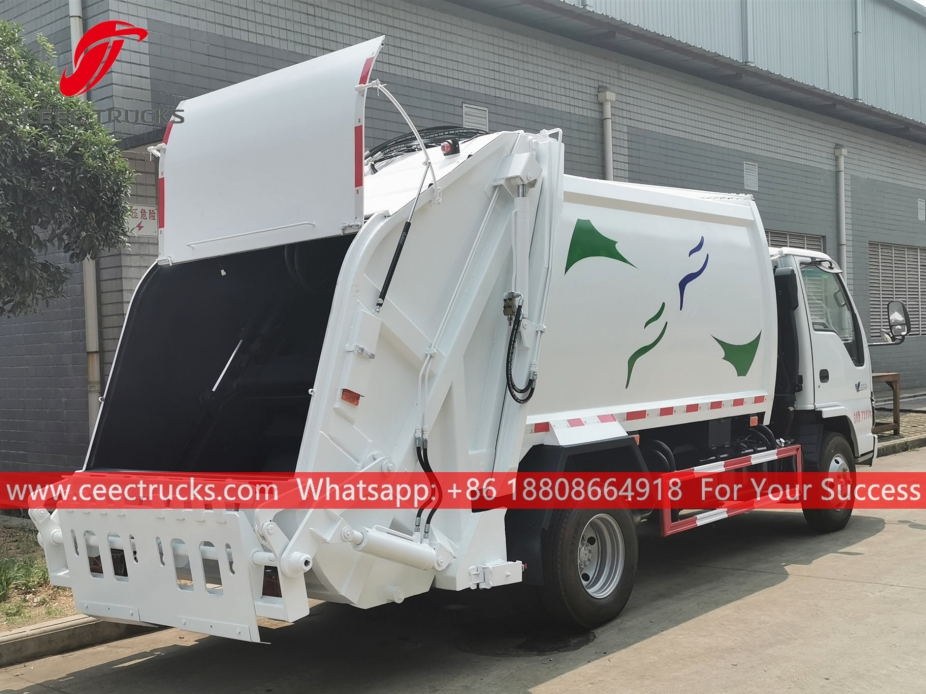 ISUZU 6CBM Truk sampah muatan belakang