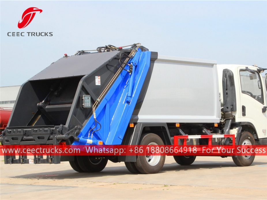 Truk kompresi sampah ISUZU 4*2