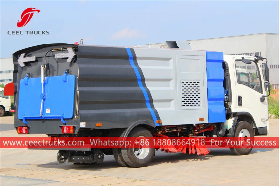 ISUZU 5cbm road sweeper