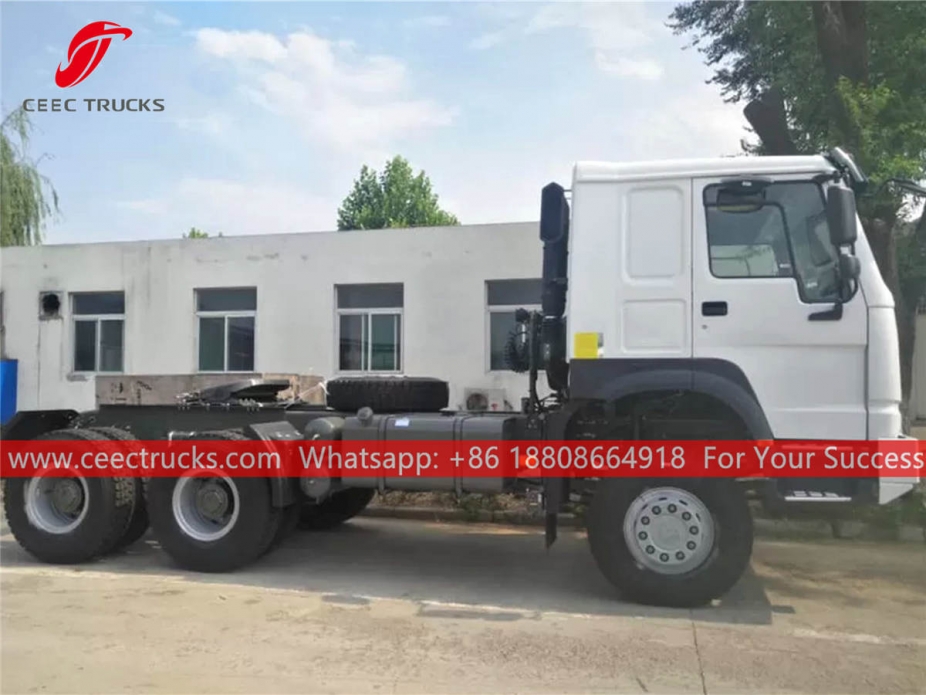 HOWO 6x6 tractor unit