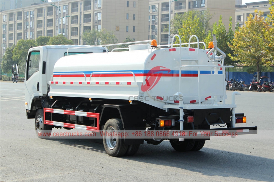 ISUZU 4×4 water sprinkler truck